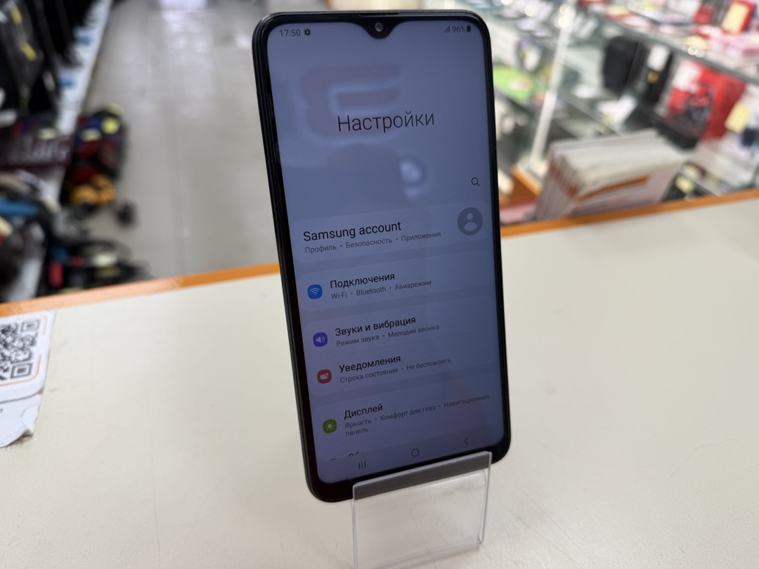 Смартфон Samsung Galaxy A10 2/32