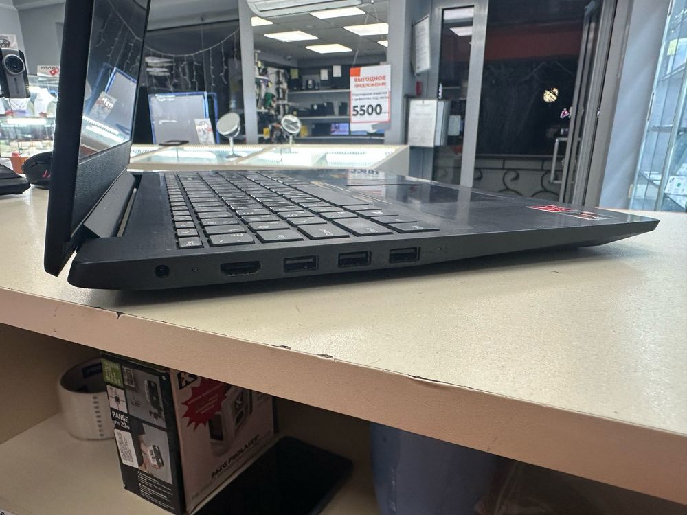 Ноутбук Lenovo; Ryzen 5 3500U, Radeon Vega 8, 8 Гб, 128 Гб, 1 Tb