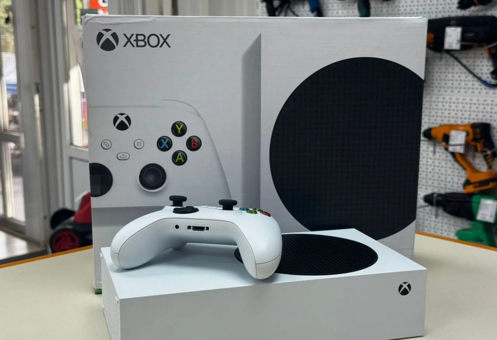 Игровая приставка Xbox Series S 512Gb SSD Игровая приставка Xbox Series S 512Gb SSD