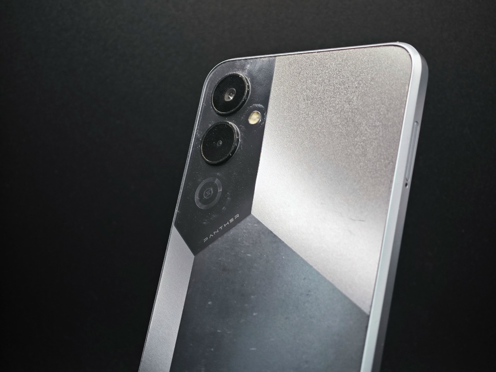 Смартфон Tecno Pova 4 8/128