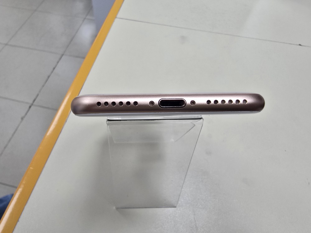 Смартфон Apple iPhone 8 64Gb