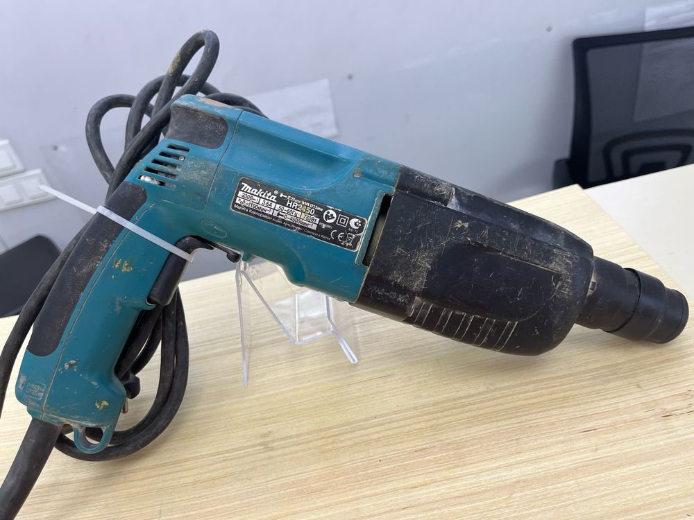 Перфоратор Makita HR2450FT