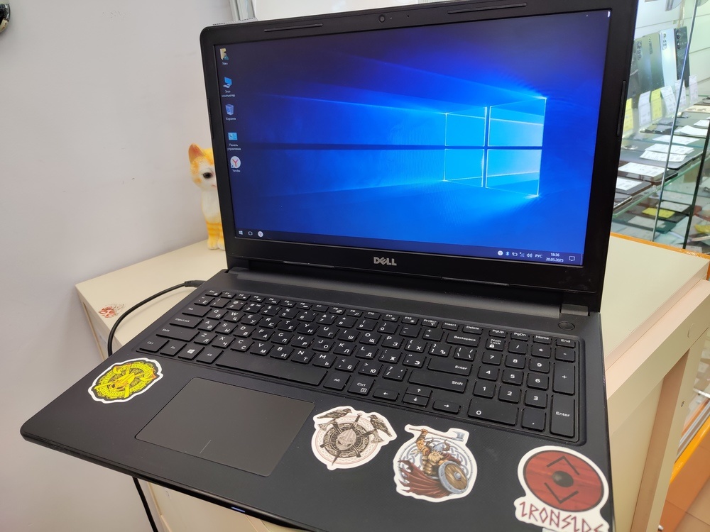 Ноутбук DELL *; A6-9225, Нет, 8 Гб, 256 Гб, Нет