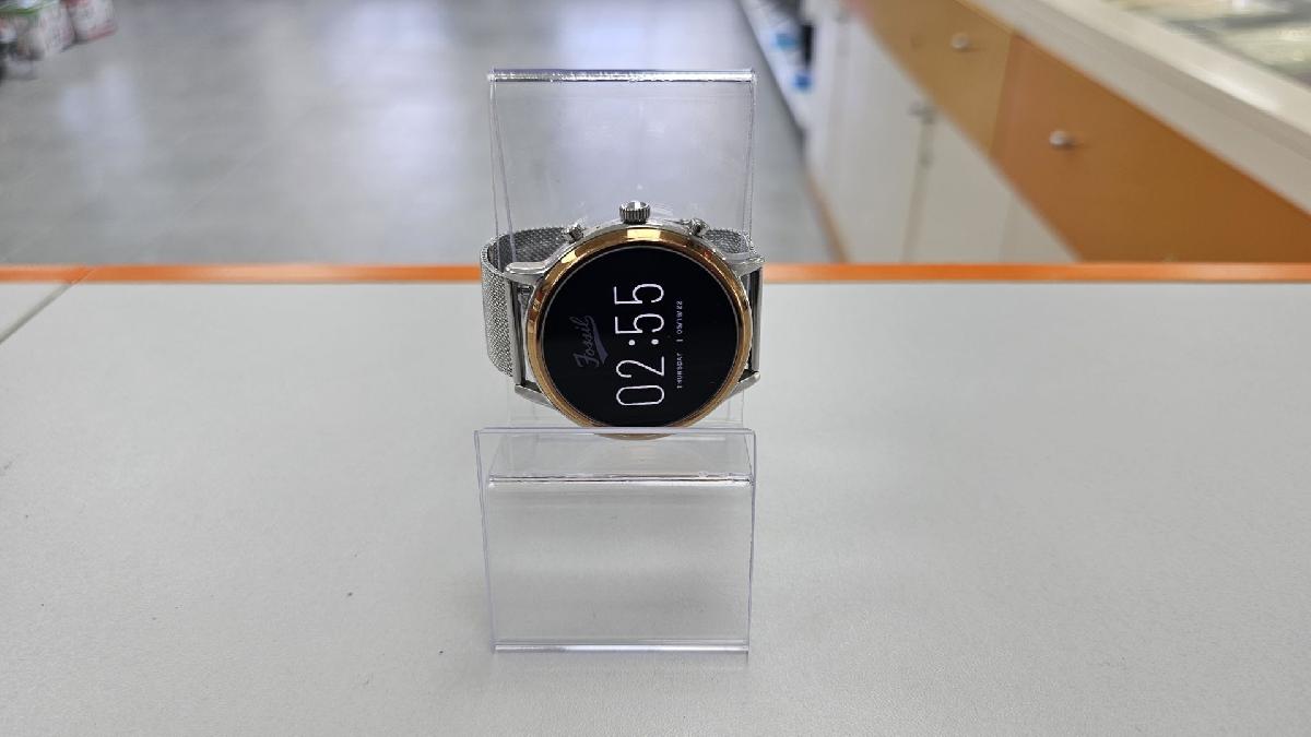 Смарт-часы Fossil DW10F1