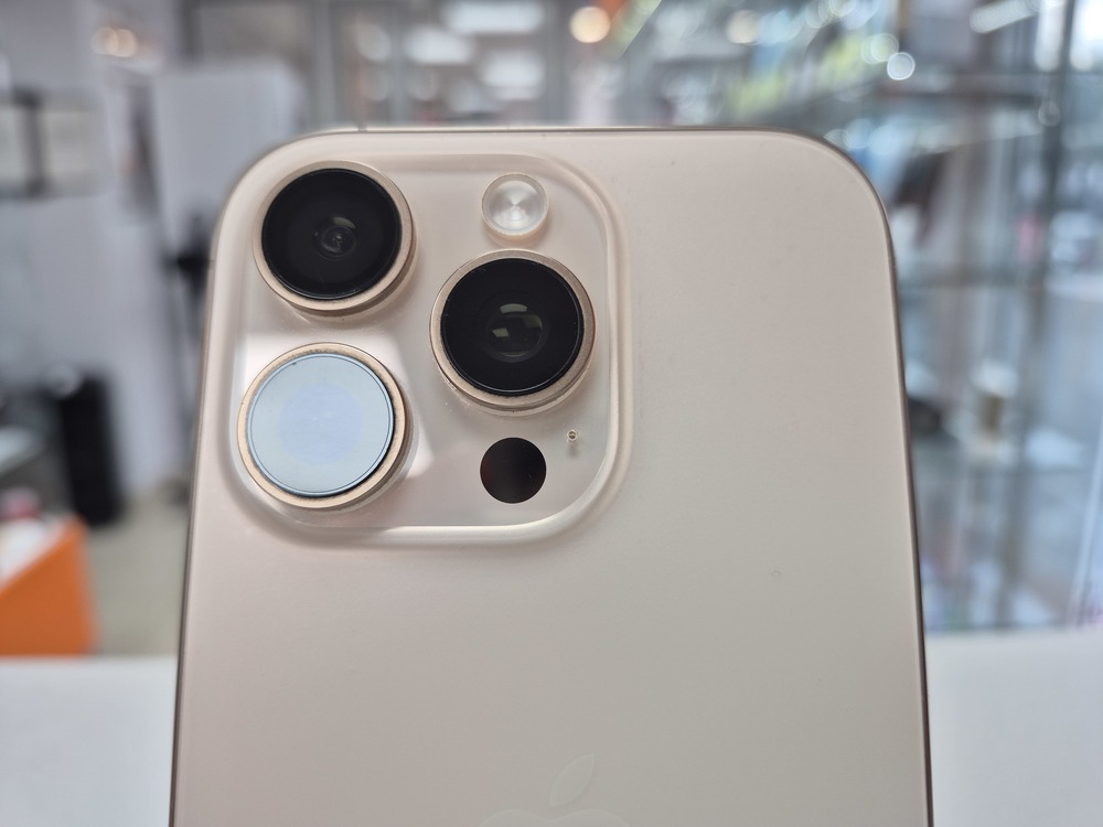 Смартфон Apple Iphone 16 Pro 256Gb