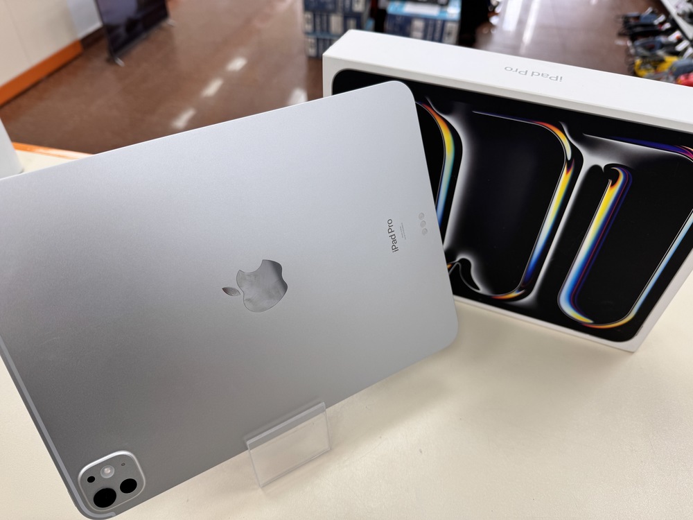 Планшет Apple iPad Pro 256 ГБ(11 дюймов, M4) 2024 A2836 (Wi-Fi)