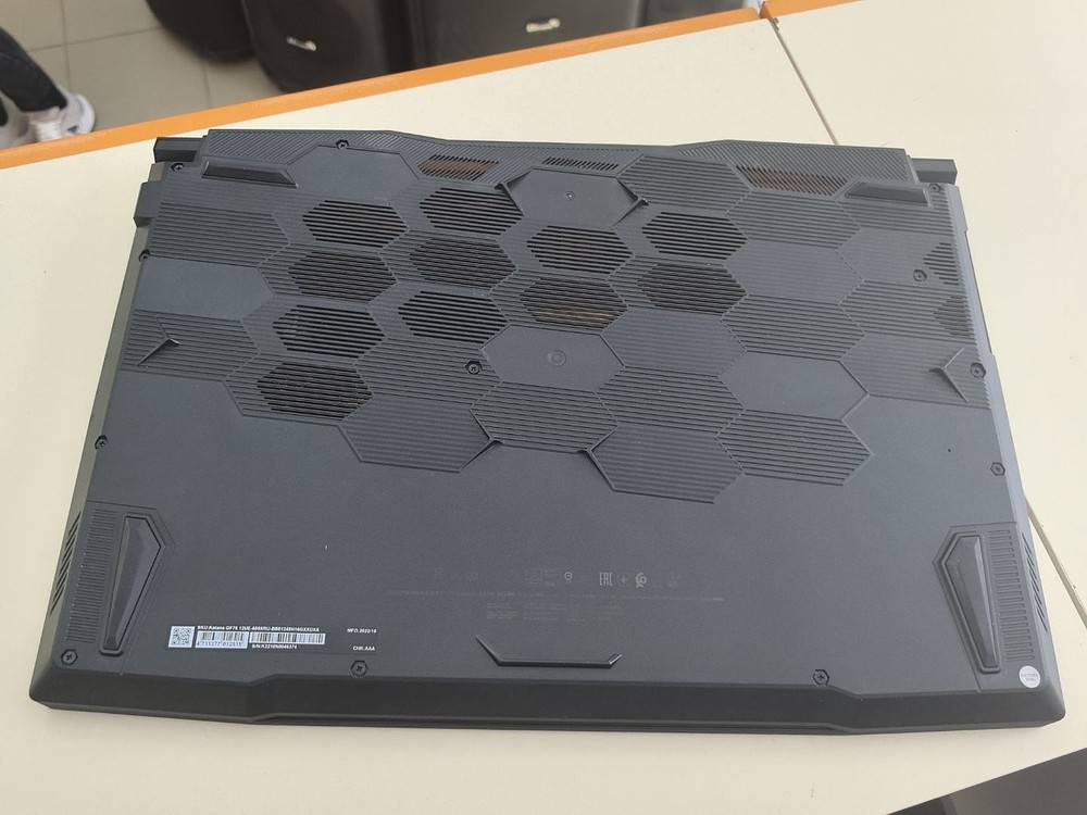 Ноутбук MSI; Core I5-12450H, GeForce RTX 3060, 16 Гб, 512 GB, Нет