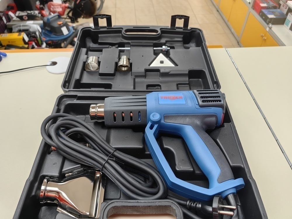 Строительный фен Triger 20061