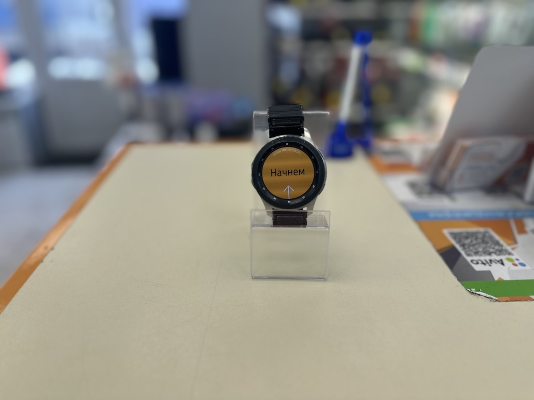 Смарт-часы Samsung Galaxy Watch SM-R810