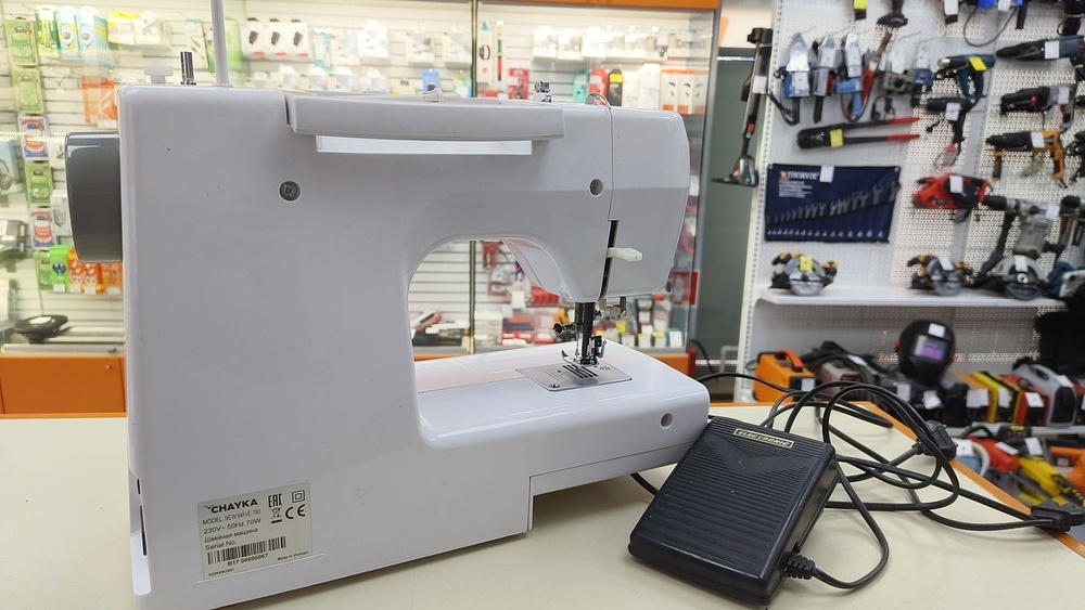 Швейная машина Чайка New wave 760