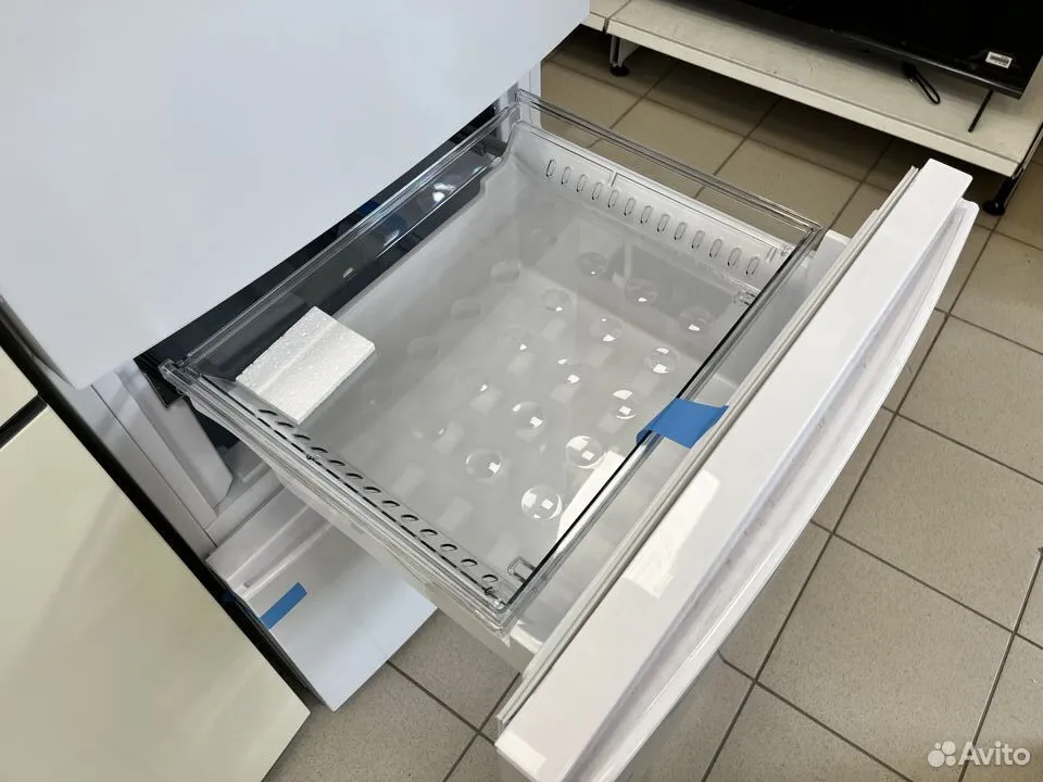 Холодильник Haier A2F635CWMV
