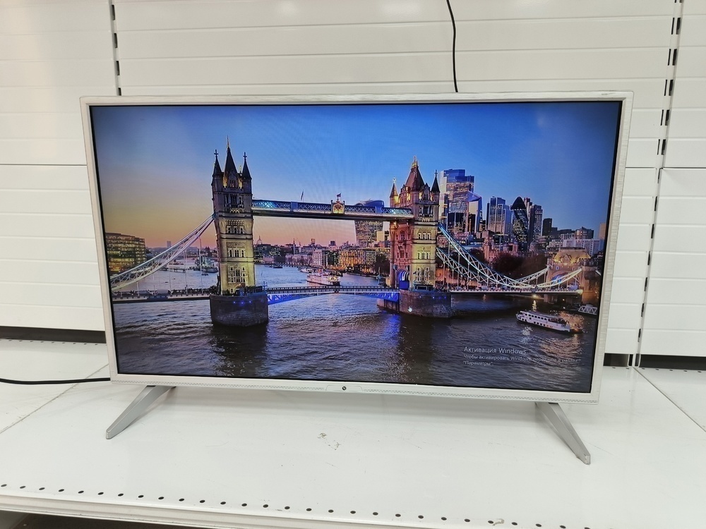 LED Телевизор HI VHIT-32F102SS