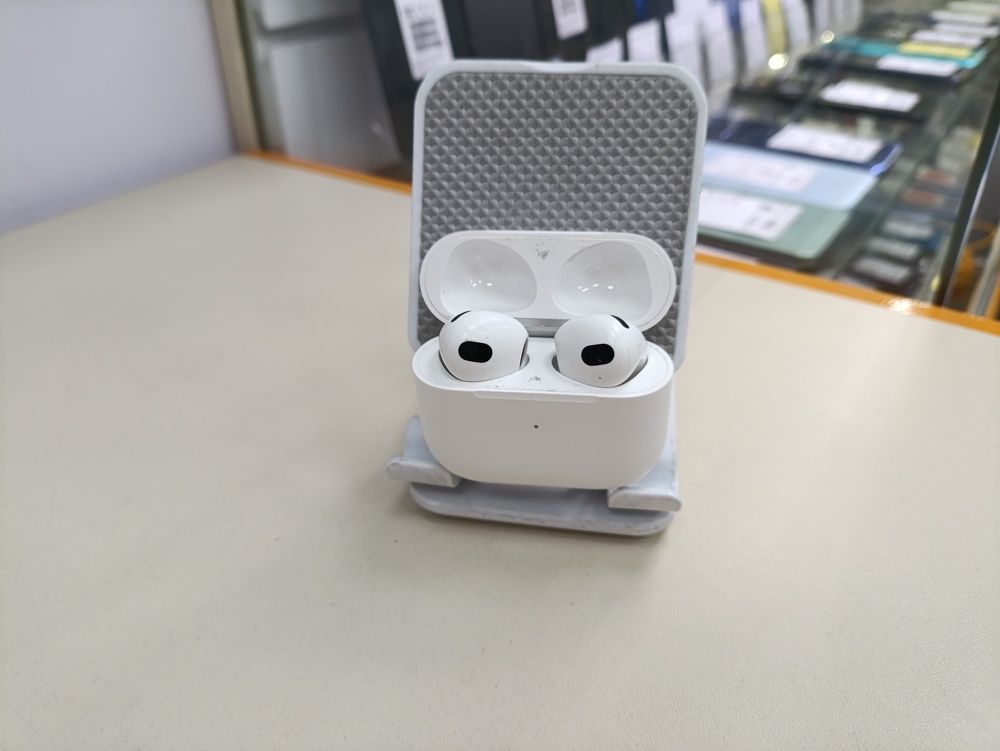 Наушники беспроводные Apple AirPods 3 Lightning