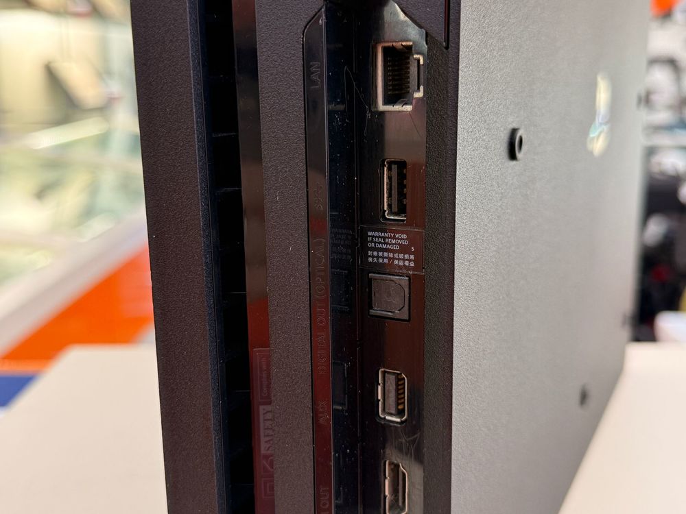 Игровая приставка PlayStation 4 Pro 1Tb