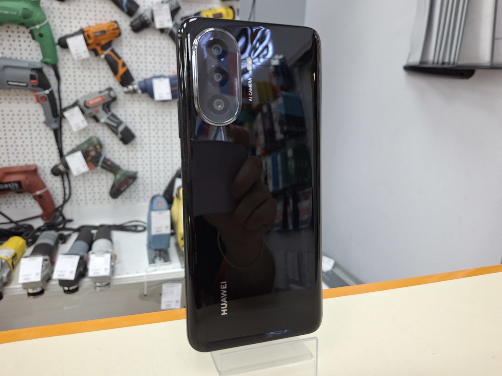 Смартфон Huawei Nova Y70 128