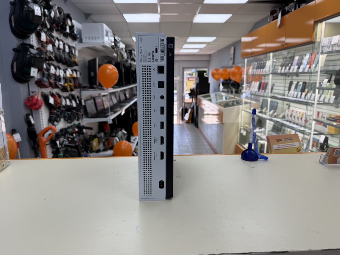 Игровая приставка Xbox One S 500Gb