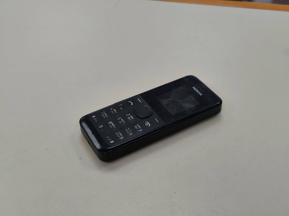 Мобильный телефон Nokia 105