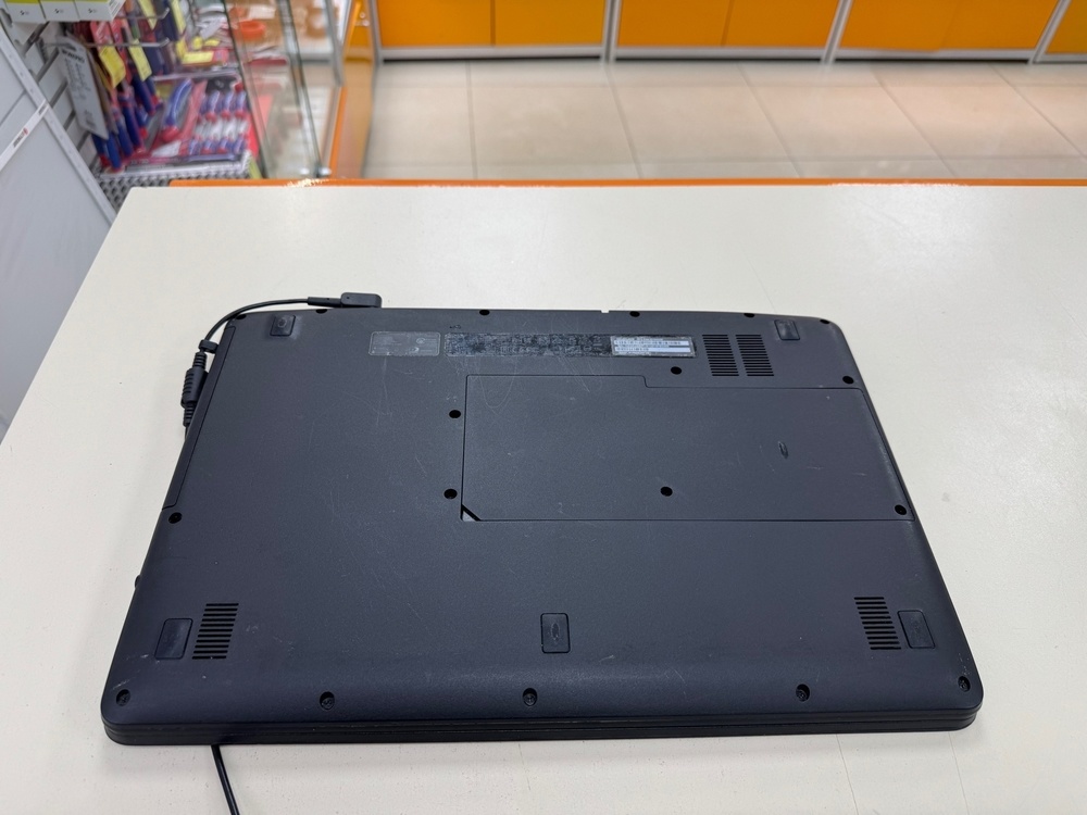 Ноутбук Acer Es 15; AMD, A4, A4-7210, AMD, Radeon R3 series, 4 Гб, Нет, 500 Гб