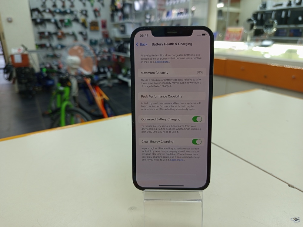 Смартфон Apple iPhone 12 64Gb