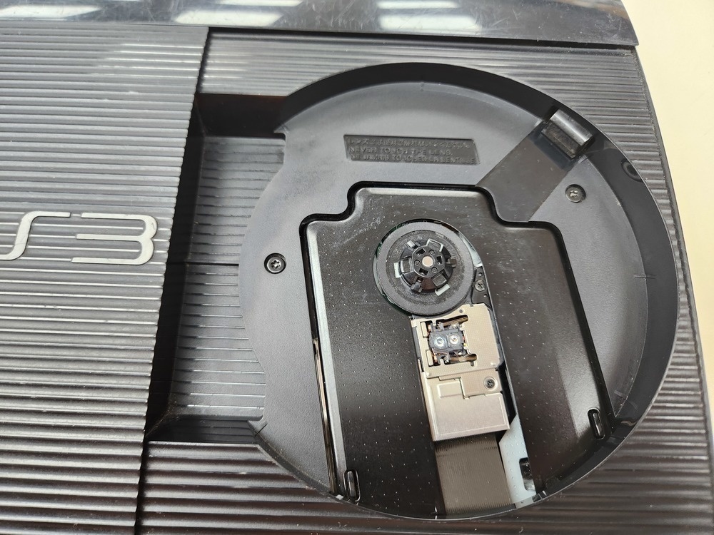 Игровая приставка PlayStation 3 Super Slim 500GB