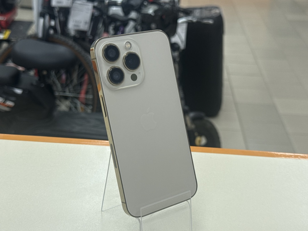 Смартфон Apple iPhone 13 Pro 256Gb