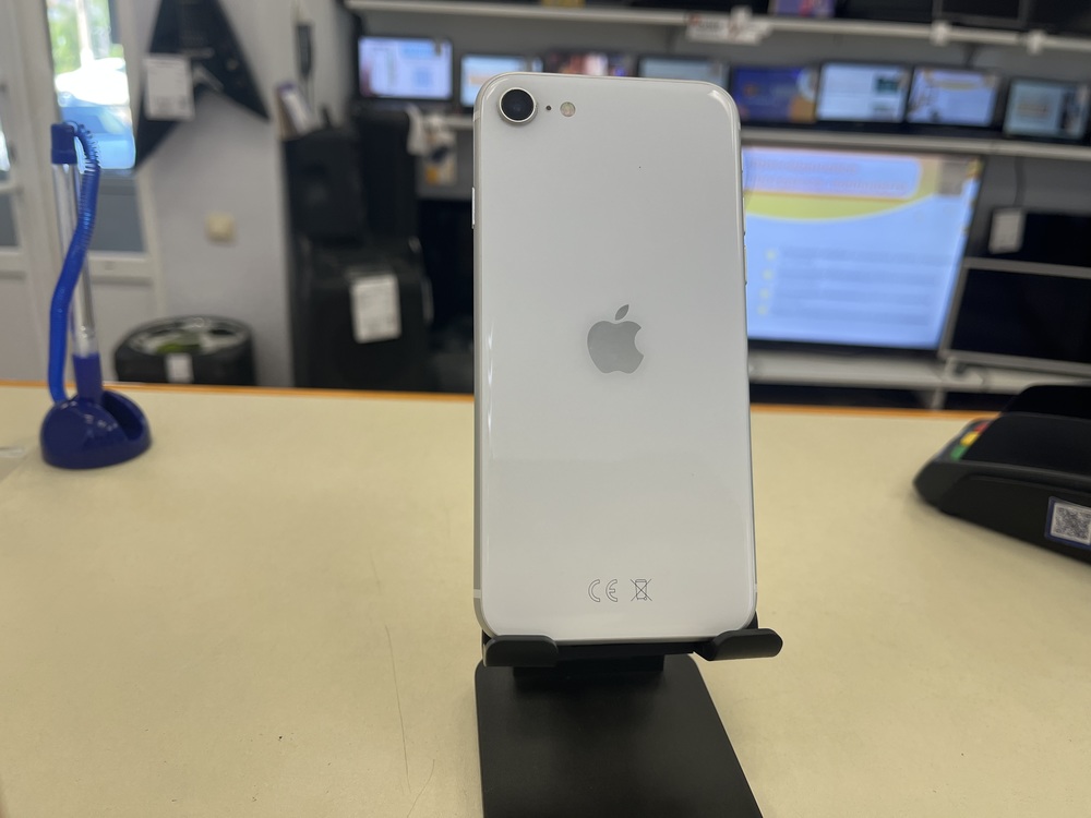 Смартфон Apple iPhone SE 2020 128Gb