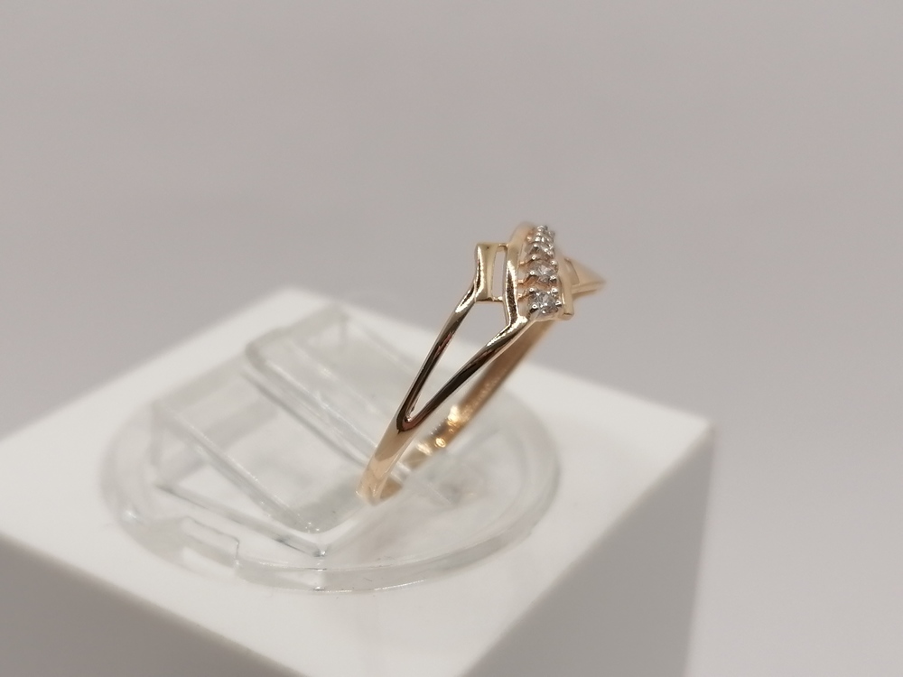 КОЛЬЦО С КАМНЯМИ (Au 585)