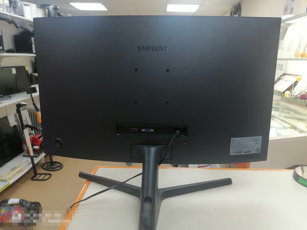 Монитор Samsung C27R500FHI