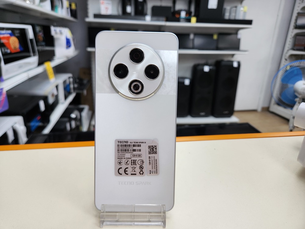 Смартфон Tecno SPARK 30 4/128