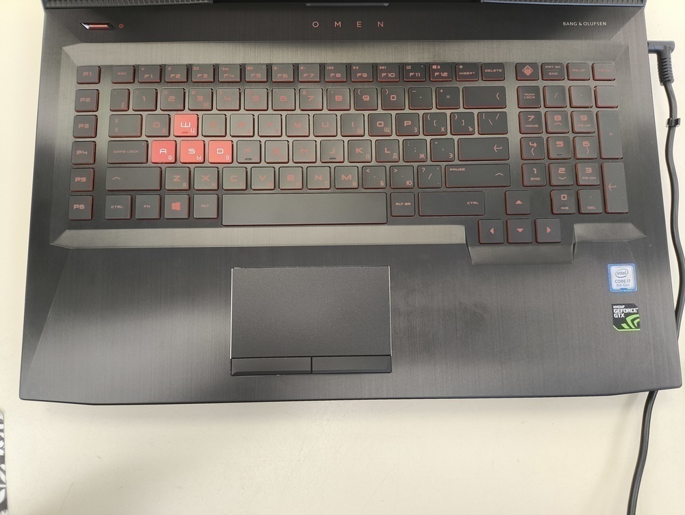 Ноутбук HP; Core i7-8750H, GeForce GTX 1050 Ti, 16 Гб, 256 Гб, 1 Tb