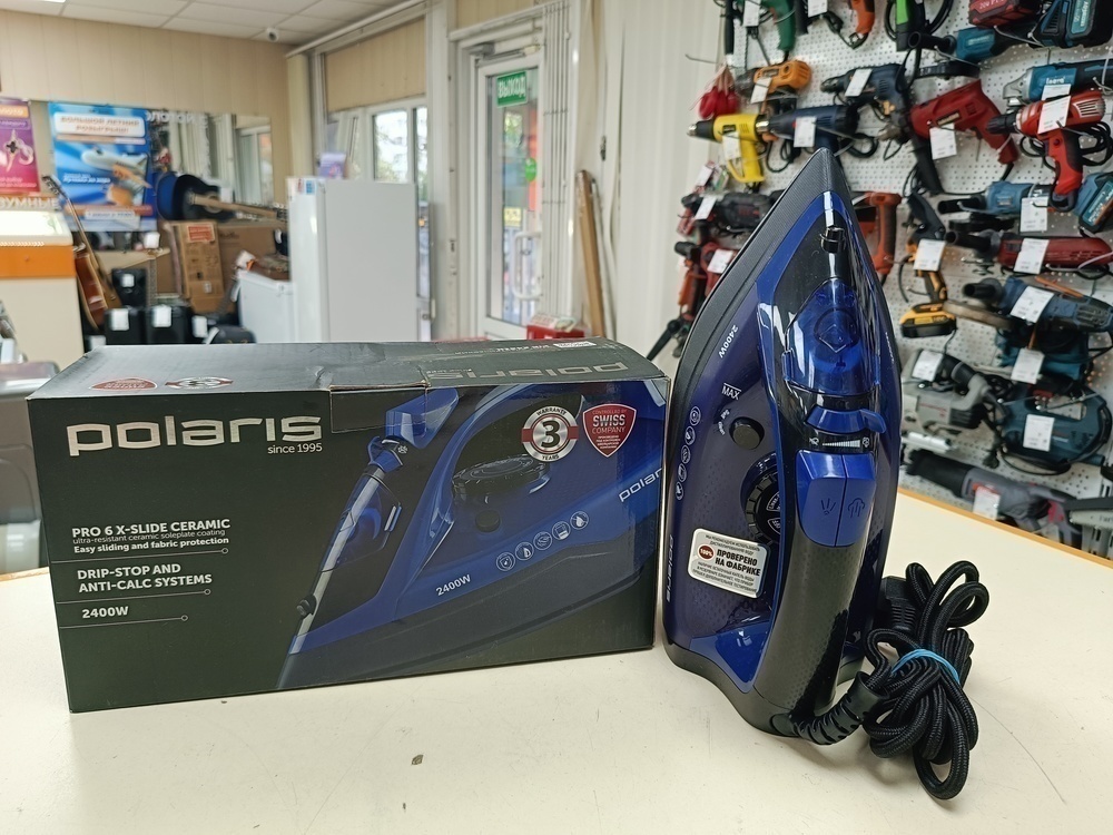 Утюг Polaris PIR2481K;