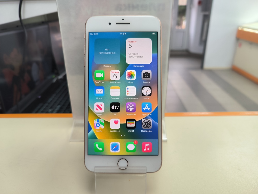 Смартфон Apple iPhone 8 Plus 64Gb