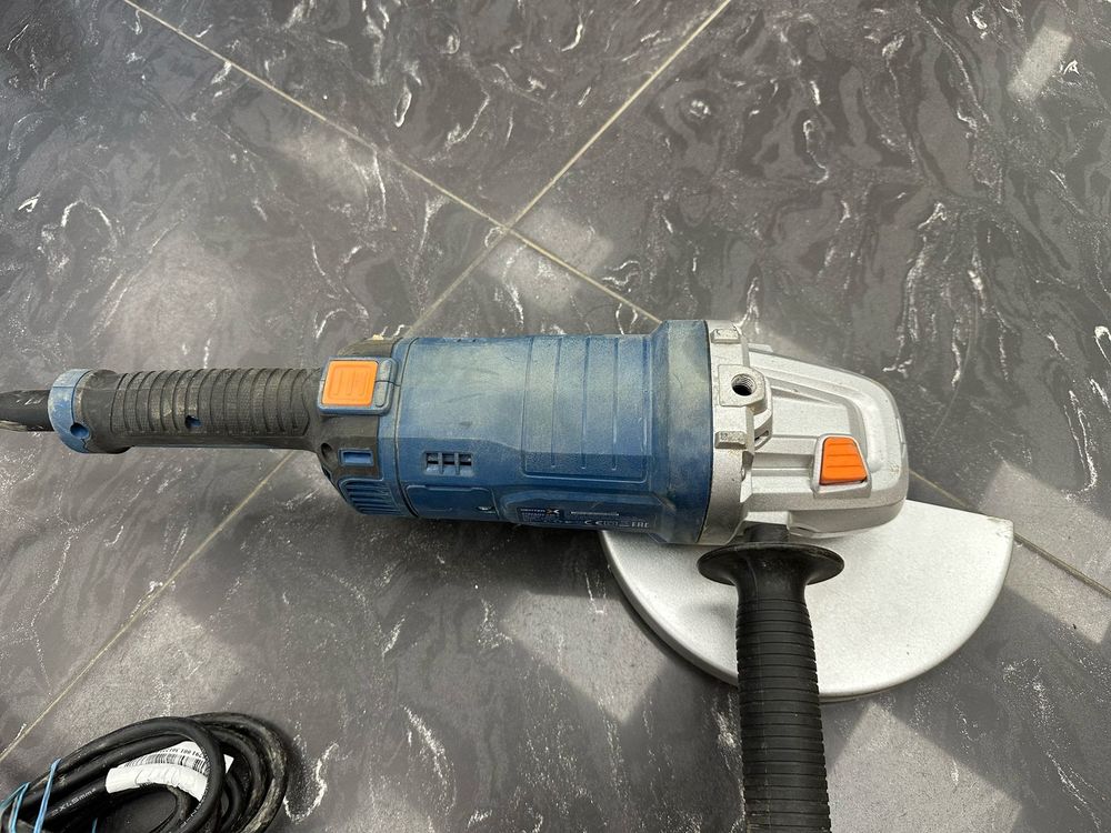 Угловая шлифмашина Dexter NC800AG2