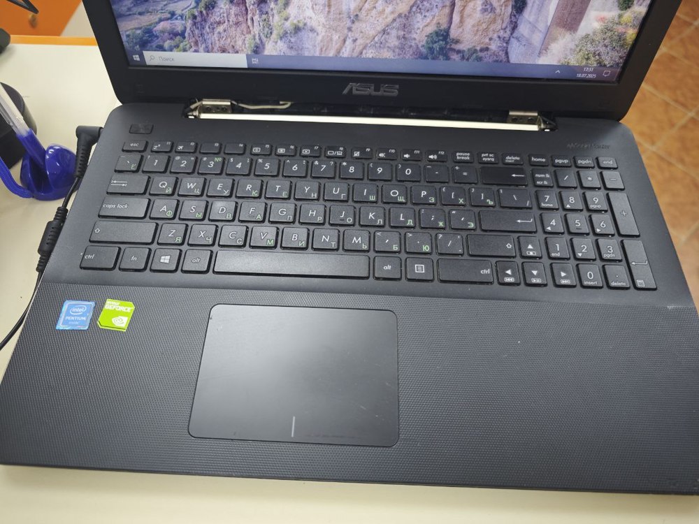 Ноутбук ASUS X555S; Pentium N3700, GeForce 920M, 4 Гб, Нет, 500 Гб