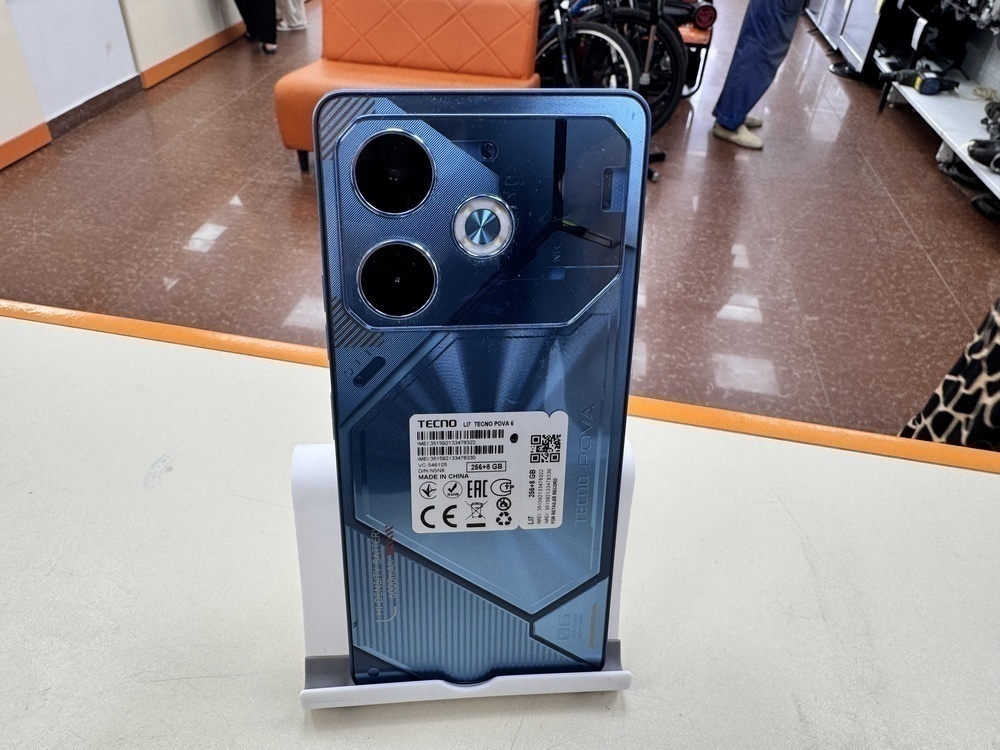Смартфон Tecno Pova 6 8/256