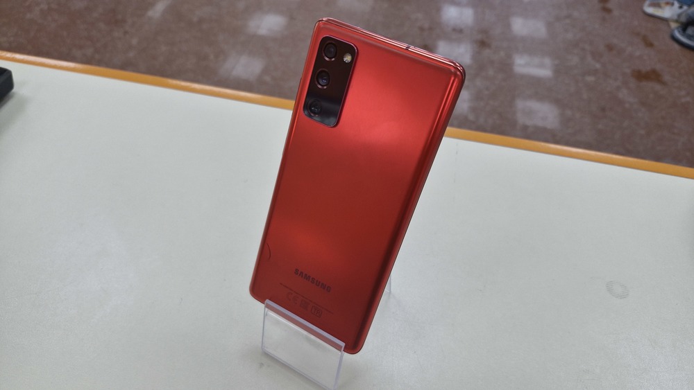 Смартфон Samsung Galaxy S20 FE 6/128