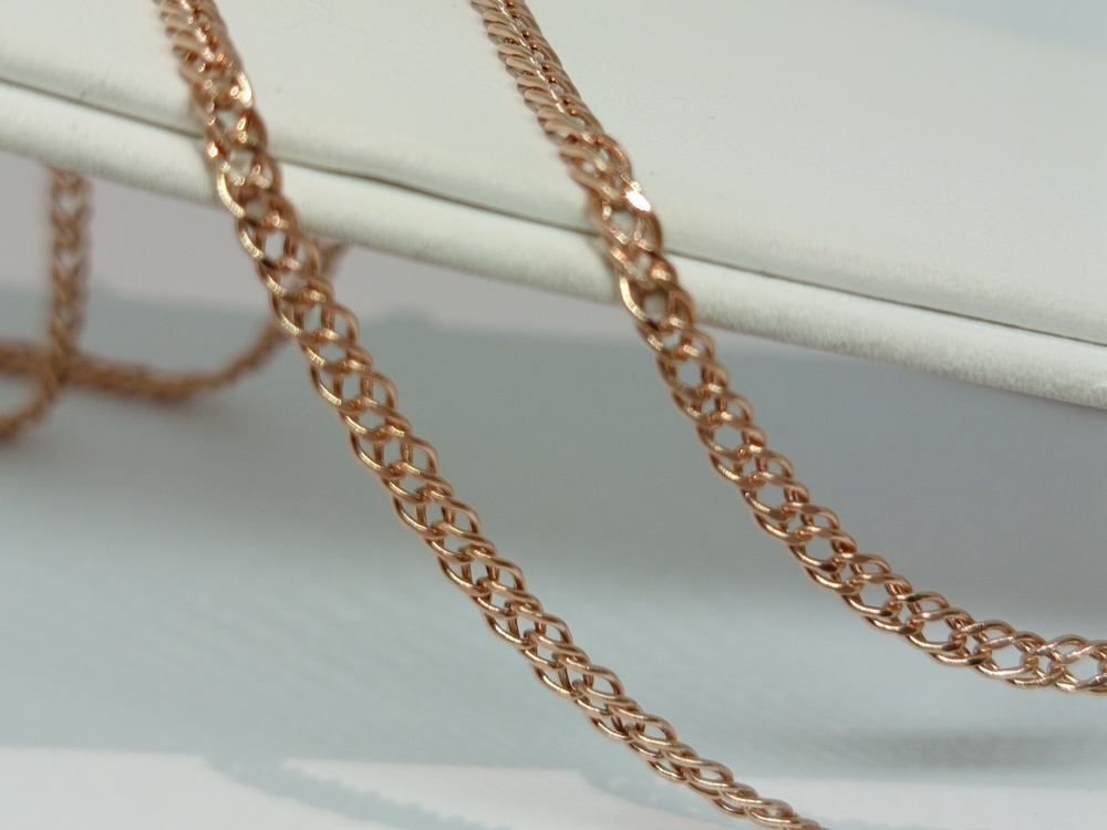 ЦЕПЬ ПУСТОТЕЛАЯ Ромб двойной (Au 585)