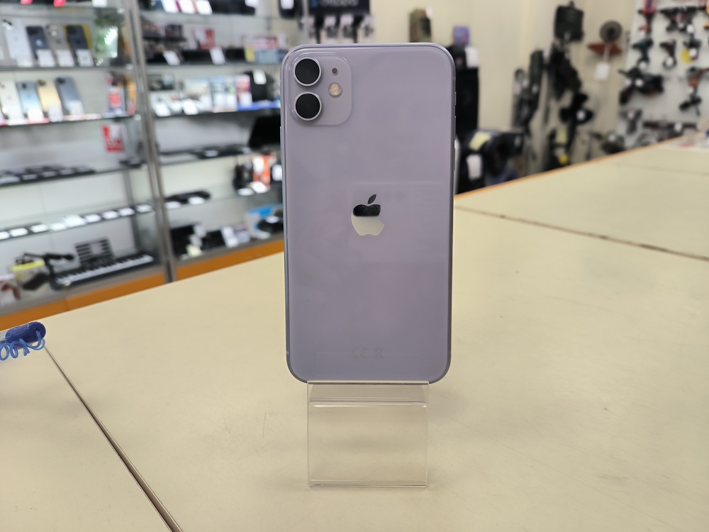 Смартфон Apple iPhone 11 64Gb