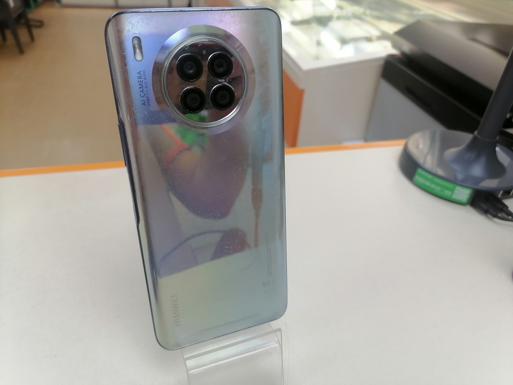 Смартфон Huawei Nova 8i 6/128