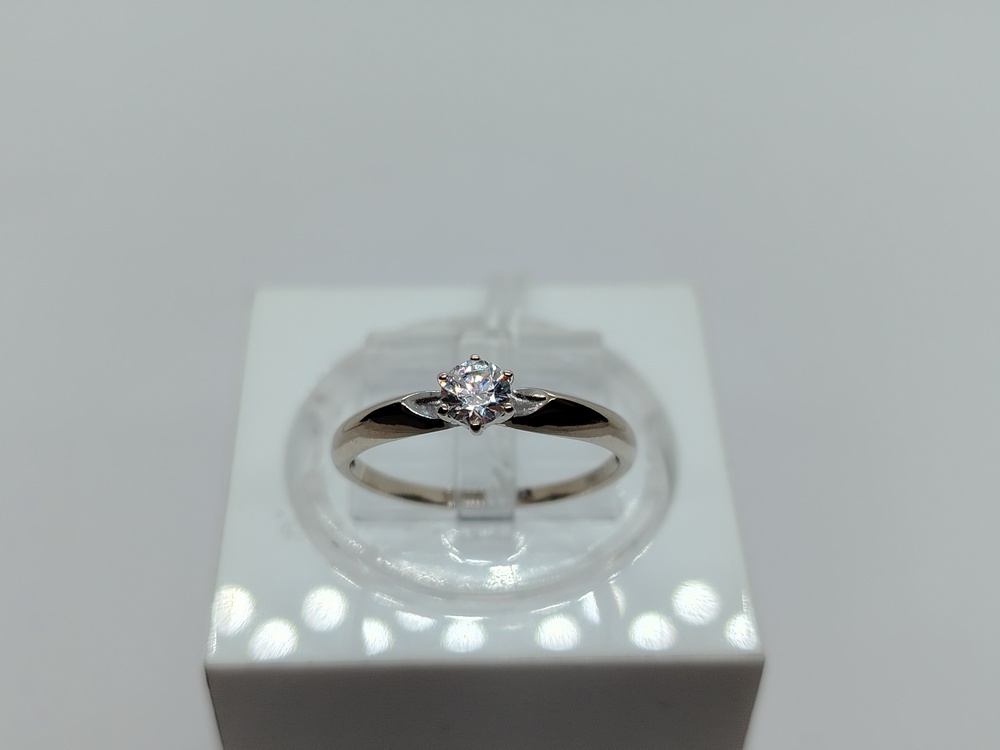 КОЛКМ585 КОЛЬЦО С КАМНЕМ (Au 585)