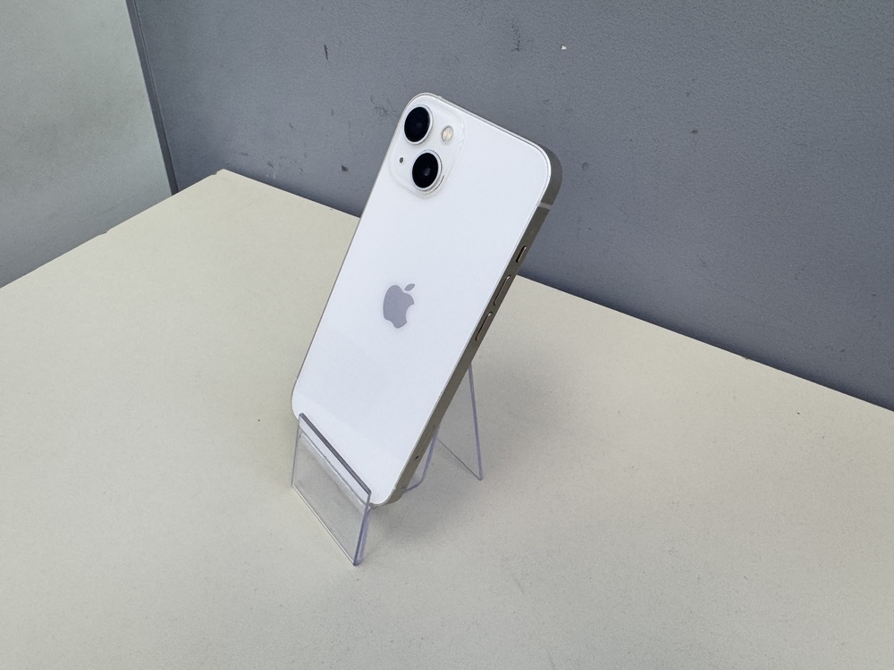 Смартфон Apple iPhone 13 128Gb