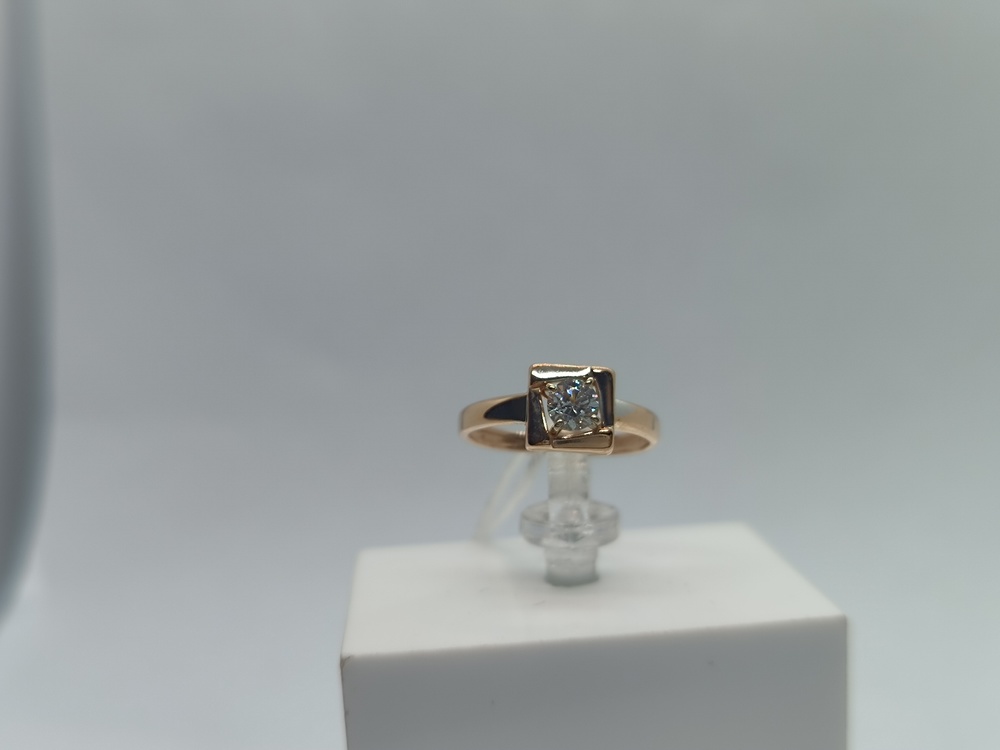 КОЛКМ585 КОЛЬЦО С КАМНЕМ (Au 585)