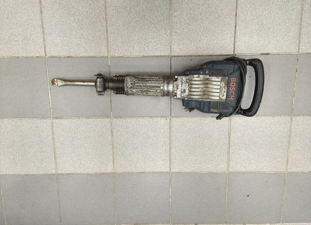 Отбойный молоток Bosch GSH 16-30