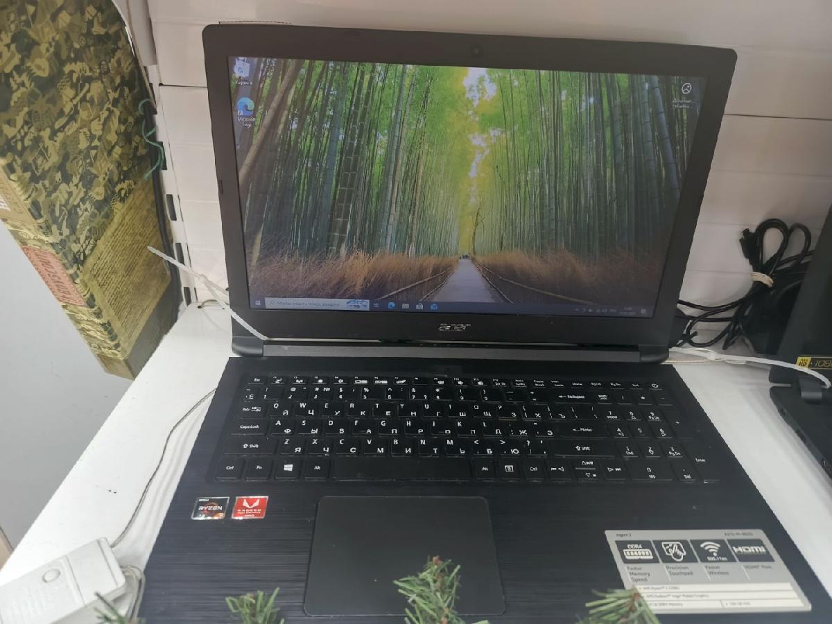 Ноутбук Acer Aspire 3; Ryzen 3 2200U, Radeon Vega 3, 8 Гб, Нет, Нет
