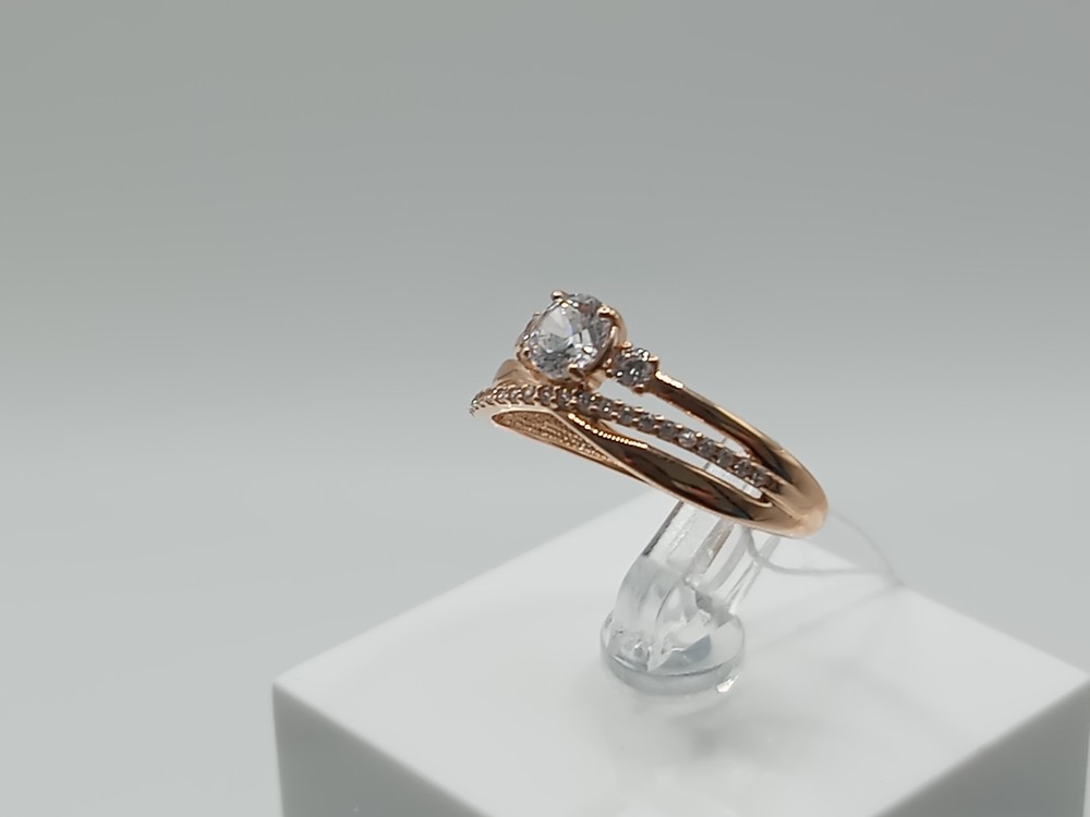 КОЛЬЦО С КАМНЯМИ (Au 585)