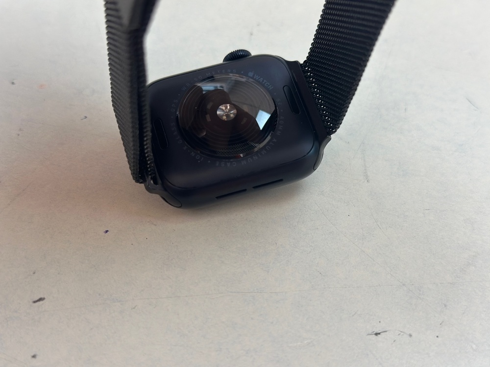 Смарт-часы Apple Watch SE 2020 40mm