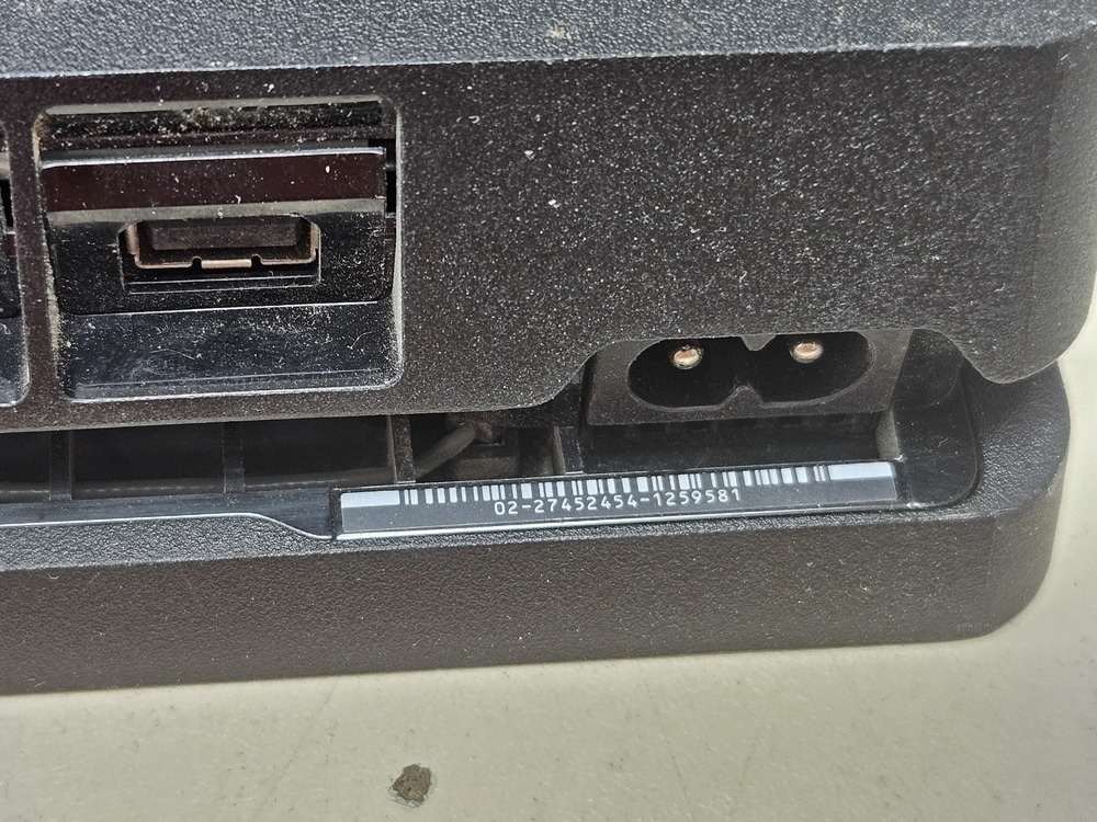 Игровая приставка PlayStation 4 Slim 500GB