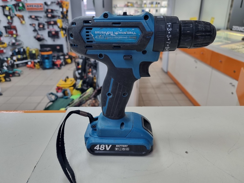 Шуруповерт Makita DF331D