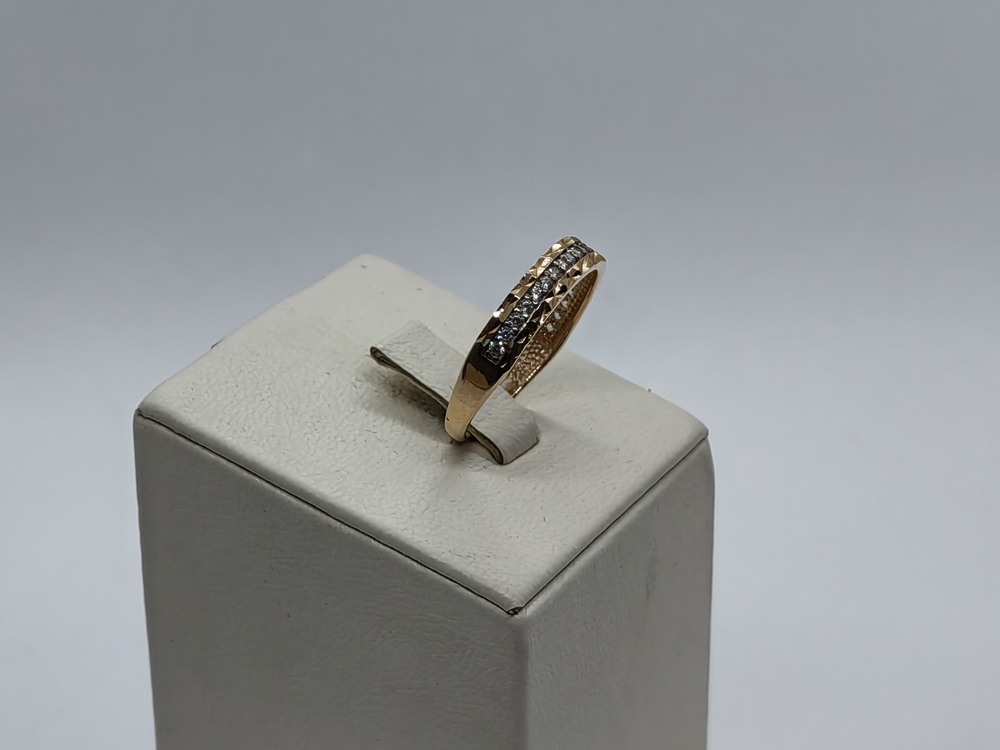 КОЛКМИ375 КОЛЬЦО С КАМНЯМИ (Au 375)