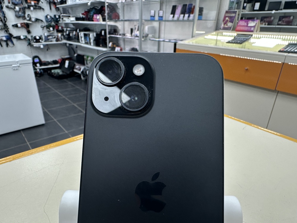Смартфон Apple Iphone 15 128Gb